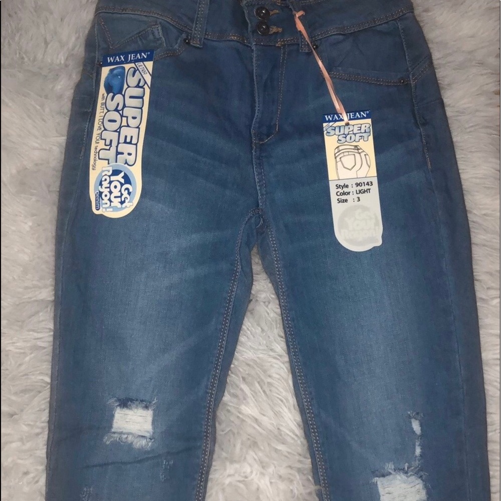 FASHION NOVA “Can’t Stop Me” Jeans In Light